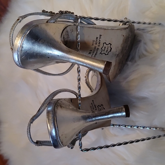 ❤️Y2K Sam and Libby dia silver rhinestone studded stilettos size 6M - Picture 2 of 9
